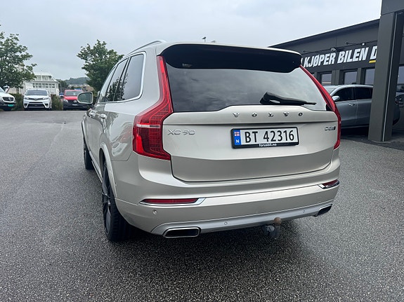 Volvo XC90 5 of 5