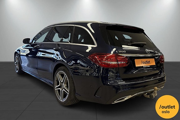 Mercedes-Benz C200 3 of 5