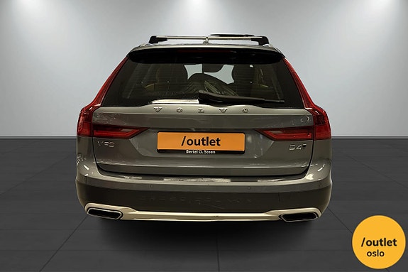Volvo V90 Cross Country 4 of 5