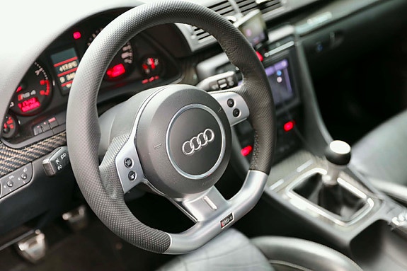 Audi RS4 10 of 13