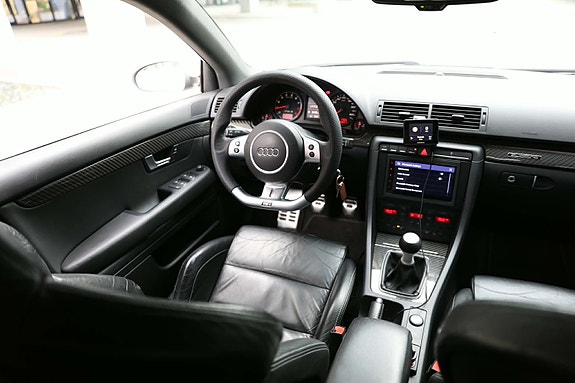 Audi RS4 13 of 13