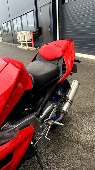 Aprilia Rs 125 5 of 9