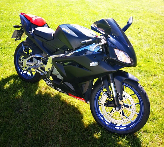 Aprilia Rs 125 8 of 9