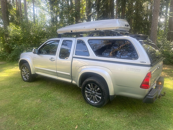 Isuzu D-max 4 of 5
