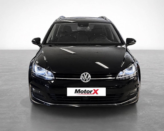 Volkswagen Golf VII 2 of 5