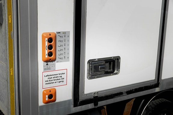 Volkswagen Crafter 5 of 5