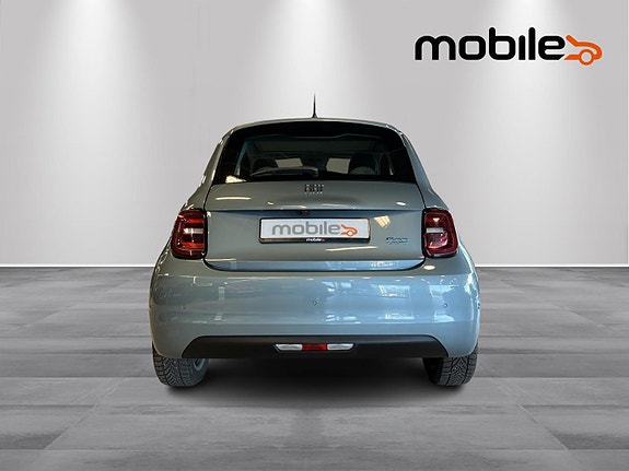 Fiat 500 4 of 24