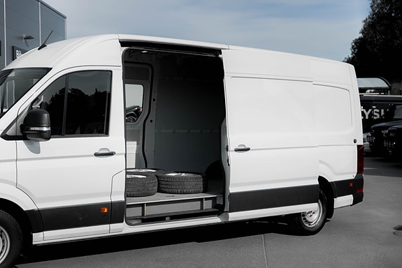Volkswagen Crafter 4 of 5