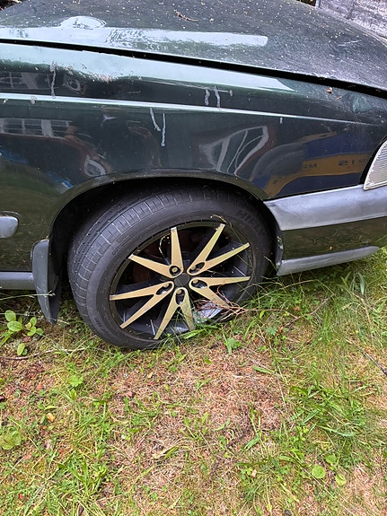 Volvo V70 4 of 13