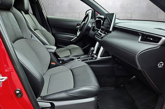 Toyota Corolla Cross 14 of 22