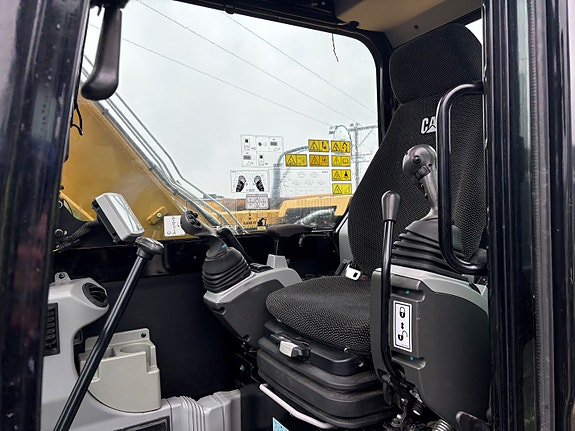 Cat 307E2 10 of 17