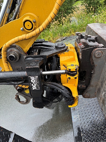 Cat 307E2 8 of 17