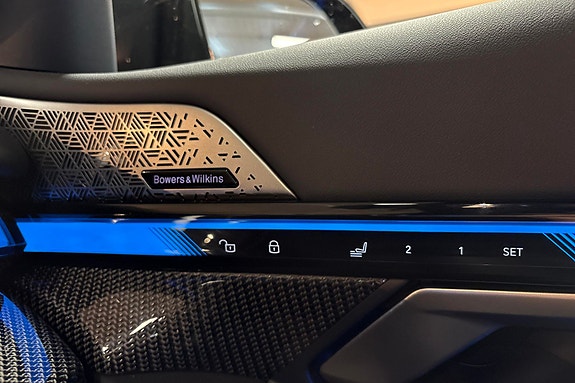 BMW i5 14 of 16