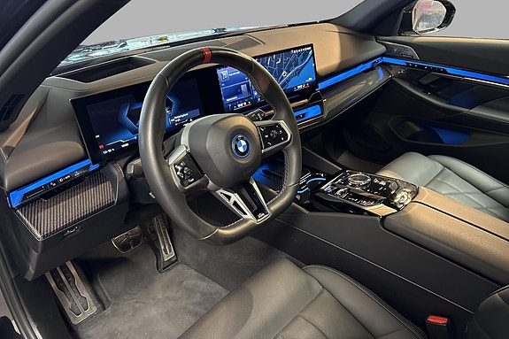 BMW i5 4 of 16
