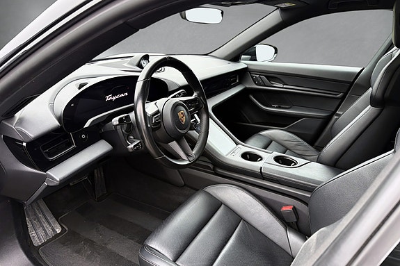 Porsche Taycan 4 9 of 20