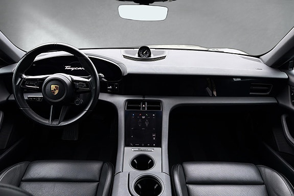 Porsche Taycan 4 13 of 20