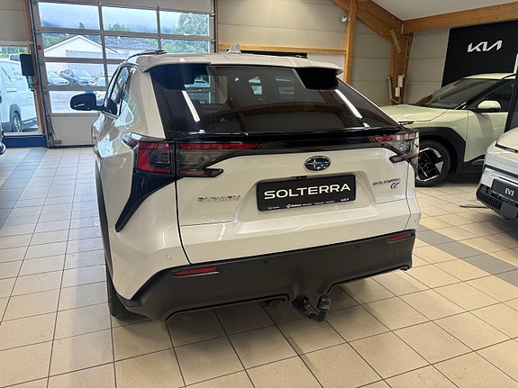 Subaru Solterra 5 of 19