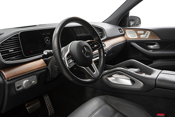 Mercedes-Benz GLS400 d 10 of 30