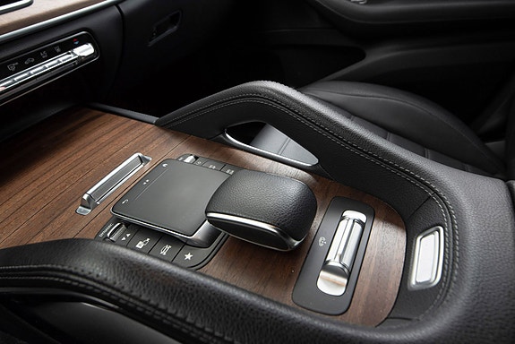 Mercedes-Benz GLS400 d 14 of 30