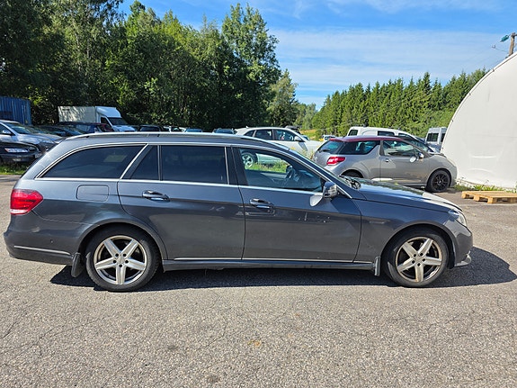 Mercedes-Benz E250 7 of 27
