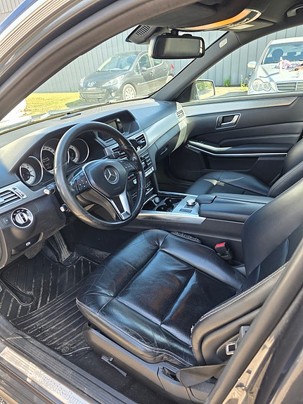 Mercedes-Benz E250 14 of 27