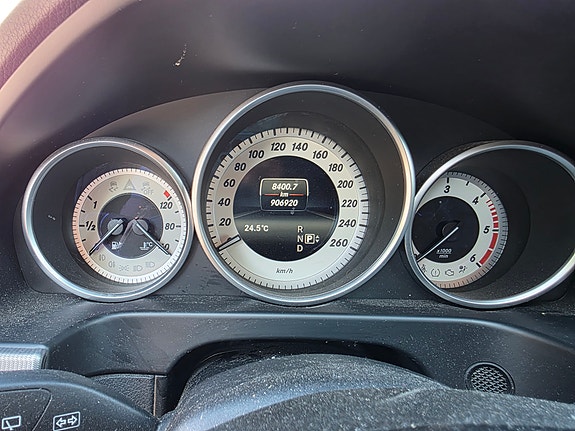 Mercedes-Benz E250 18 of 27