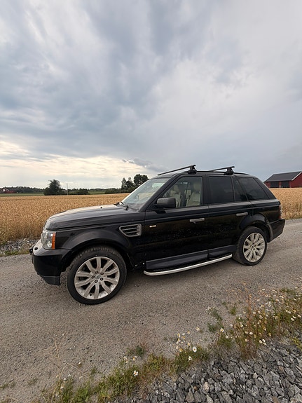 Land Rover Range Rover 2 of 5