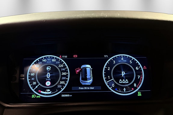 Land Rover Range Rover Velar 21 of 30