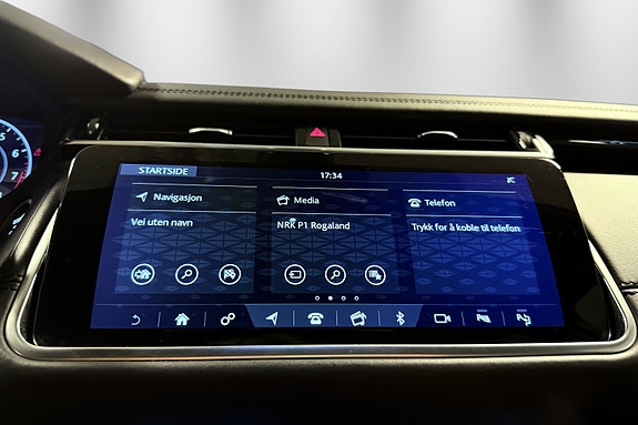 Land Rover Range Rover Velar 27 of 30