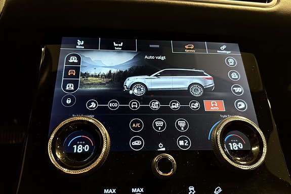 Land Rover Range Rover Velar 26 of 30