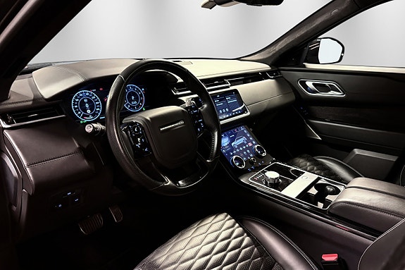 Land Rover Range Rover Velar 14 of 30