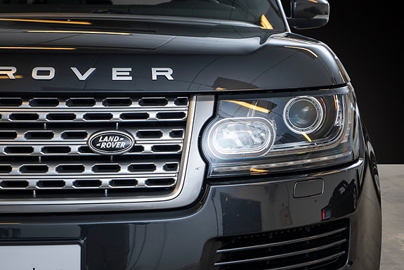 Land Rover Range Rover 3 of 5