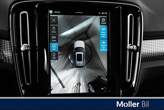 Volvo XC40 14 of 19