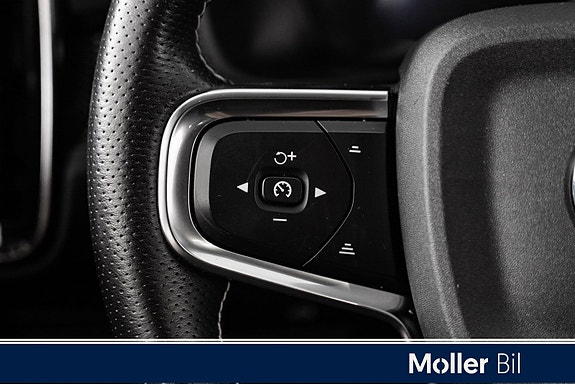 Volvo XC40 10 of 19