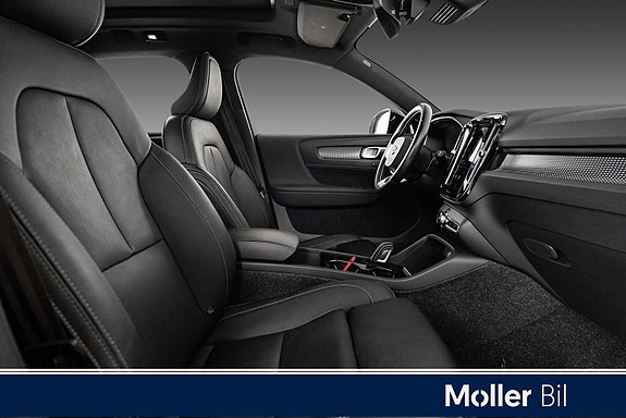 Volvo XC40 18 of 19