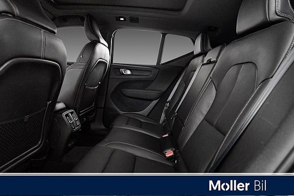 Volvo XC40 16 of 19