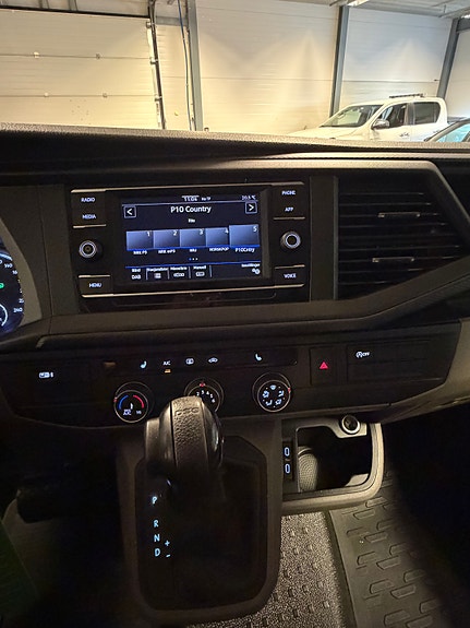 Volkswagen Transporter 23 of 28