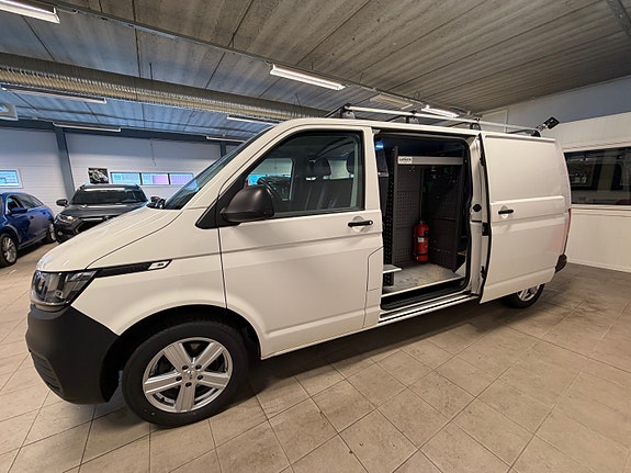 Volkswagen Transporter 14 of 28