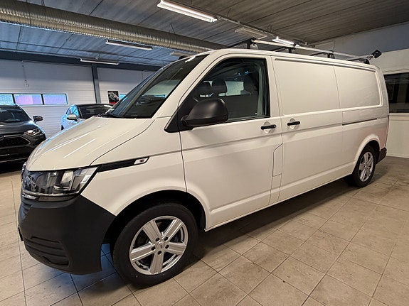 Volkswagen Transporter 12 of 28