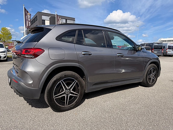 Mercedes-Benz EQA250 7 of 29