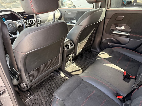Mercedes-Benz EQA250 14 of 29
