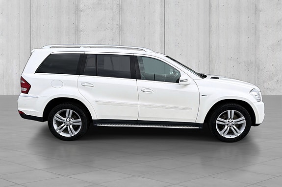 Mercedes-Benz GL350 7 of 20