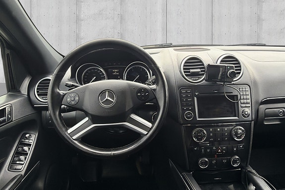 Mercedes-Benz GL350 10 of 20