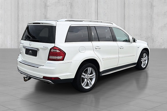 Mercedes-Benz GL350 6 of 20