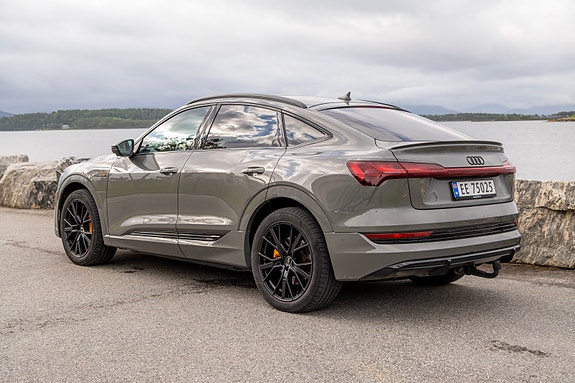 Audi e-tron Sportback 5 of 24