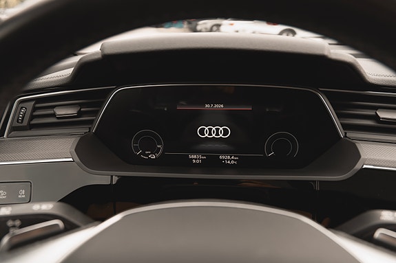 Audi e-tron Sportback 18 of 24
