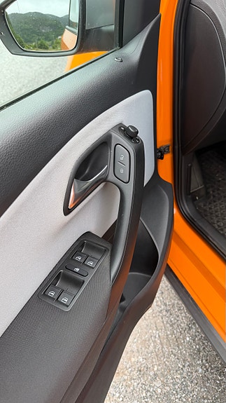 Volkswagen Polo Cross 6 of 24