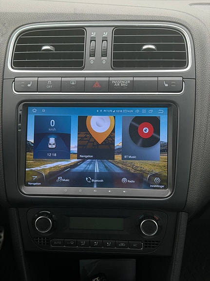 Volkswagen Polo Cross 13 of 24