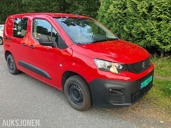 Peugeot Partner 2 of 17