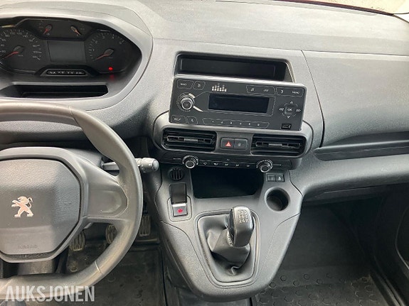 Peugeot Partner 9 of 17